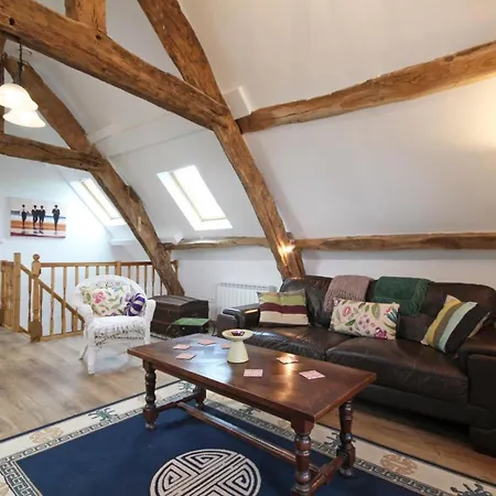 Grange Restauree Avec Jardin, Animaux Acceptes, Wifi Inclus - Fr-1-497-63 Holiday home *